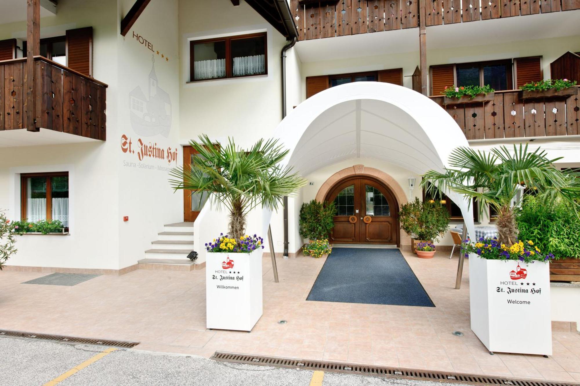 Hotel St. Justina Hof Appiano Sulla Strada Del Vino Exteriér fotografie