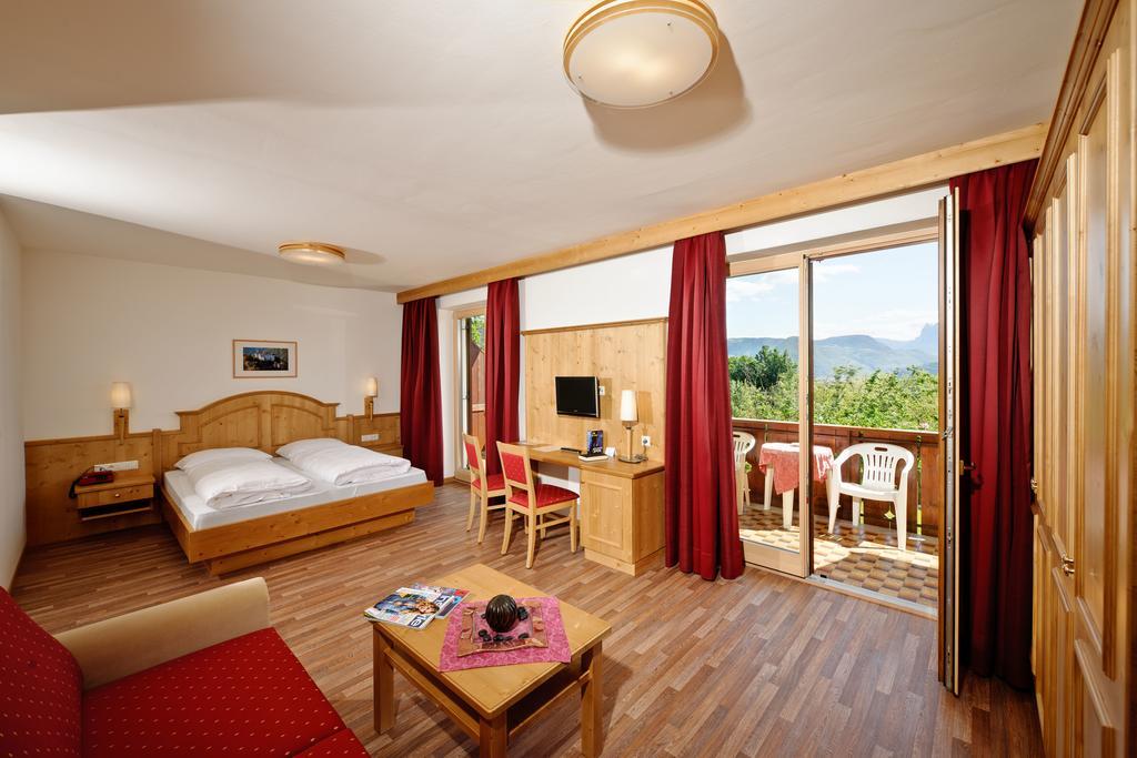 Hotel St. Justina Hof Appiano Sulla Strada Del Vino Exteriér fotografie