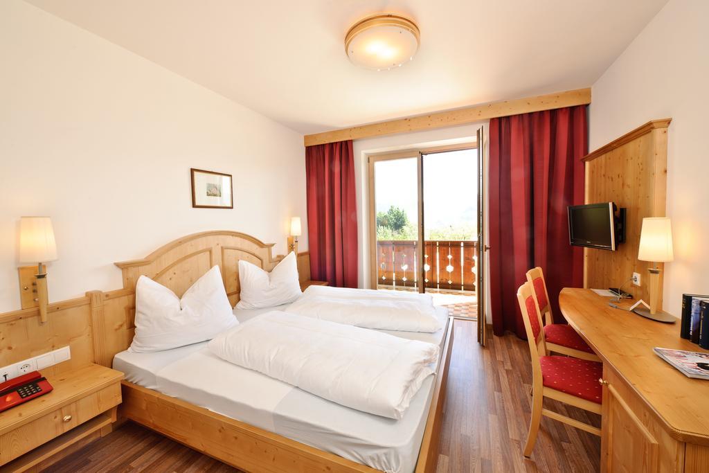 Hotel St. Justina Hof Appiano Sulla Strada Del Vino Exteriér fotografie